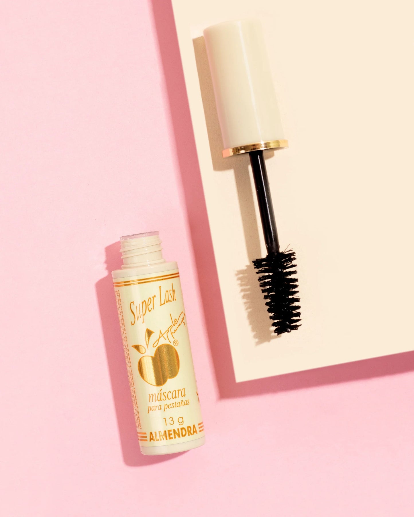 MASCARA BY APPLE ALMENDRAS SUPERLASH CEPILLO PINO