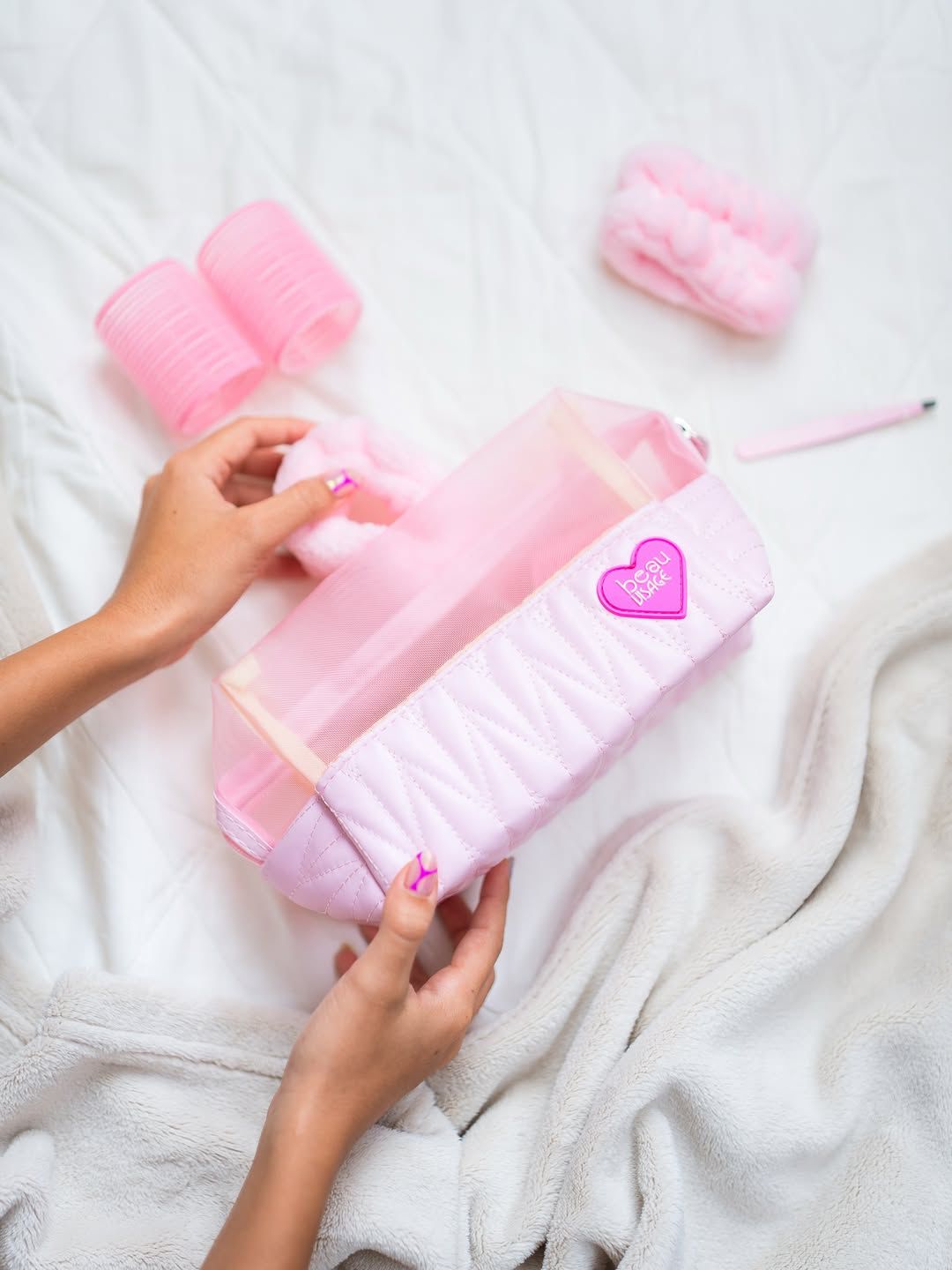 COSMETIQUERA DE TELA Y CUERINA ROSA BEAUVISAGE
