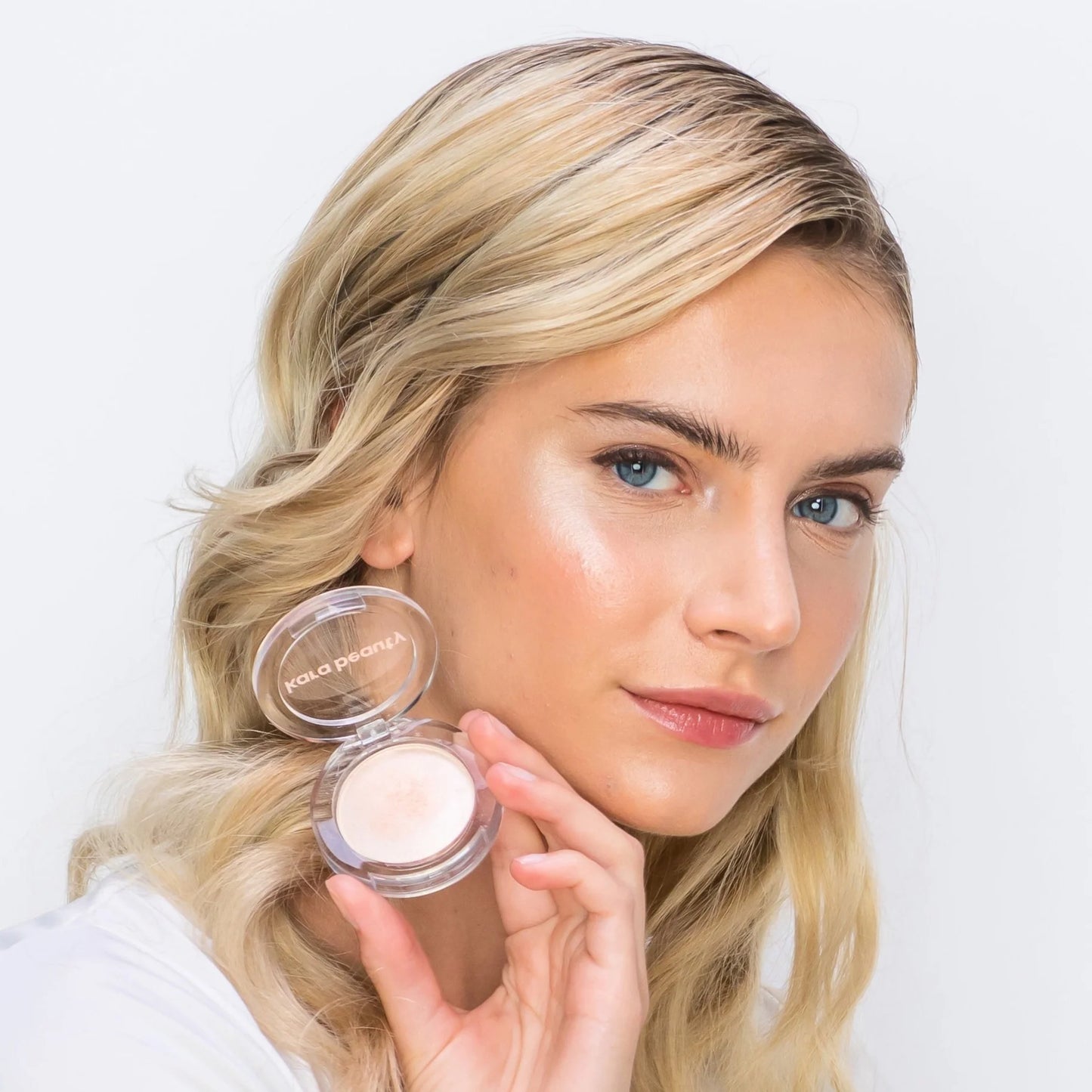 ILUMINADOR FACIAL ESSENTIALS KARA BEAUTY