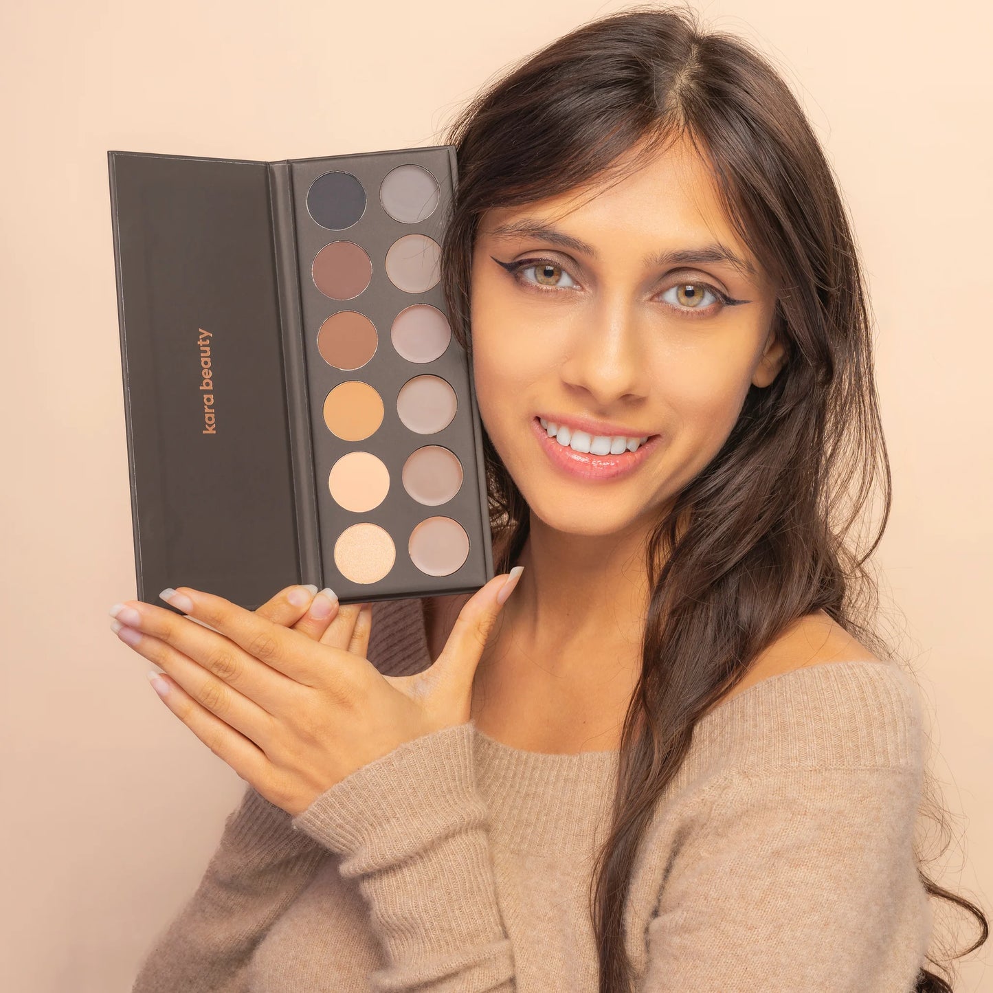 PALETA DE CEJAS EN GEL Y POLVO EVERY SHADE OF YOU KARA BEAUTY
