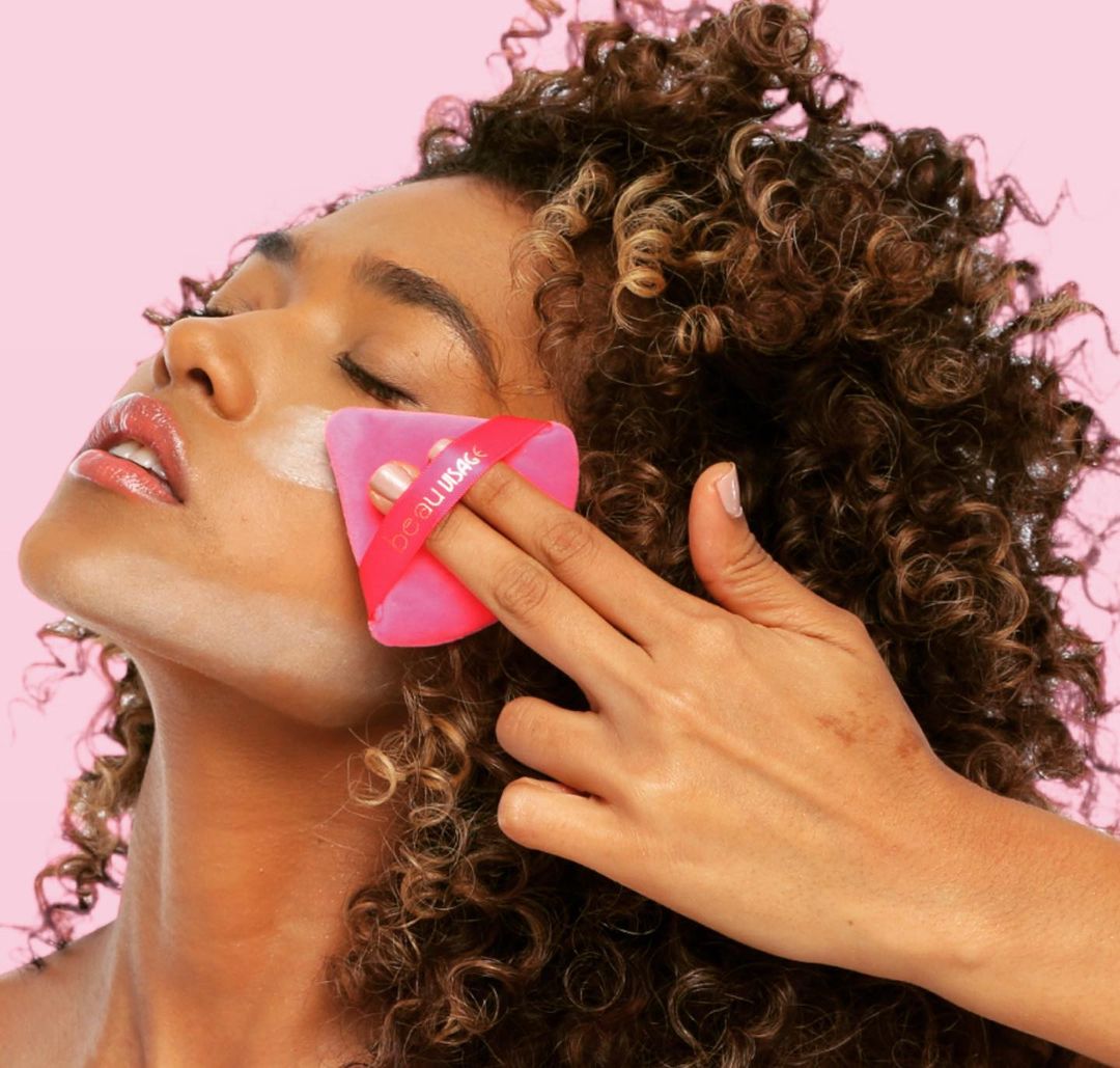 ESPONJA FACIAL TRIANGULAR BEAUVISAGE